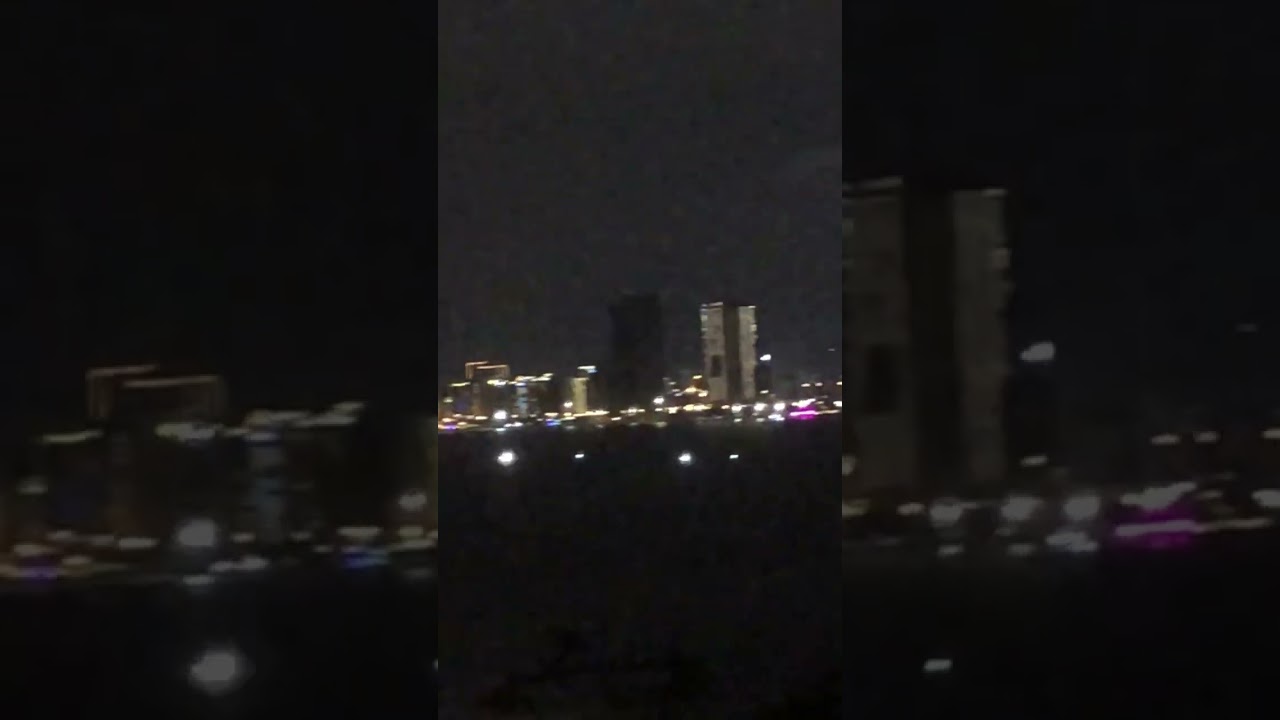 2023年３月19日（日曜日）　　リンウン寺よりダナンホテル群の夜景