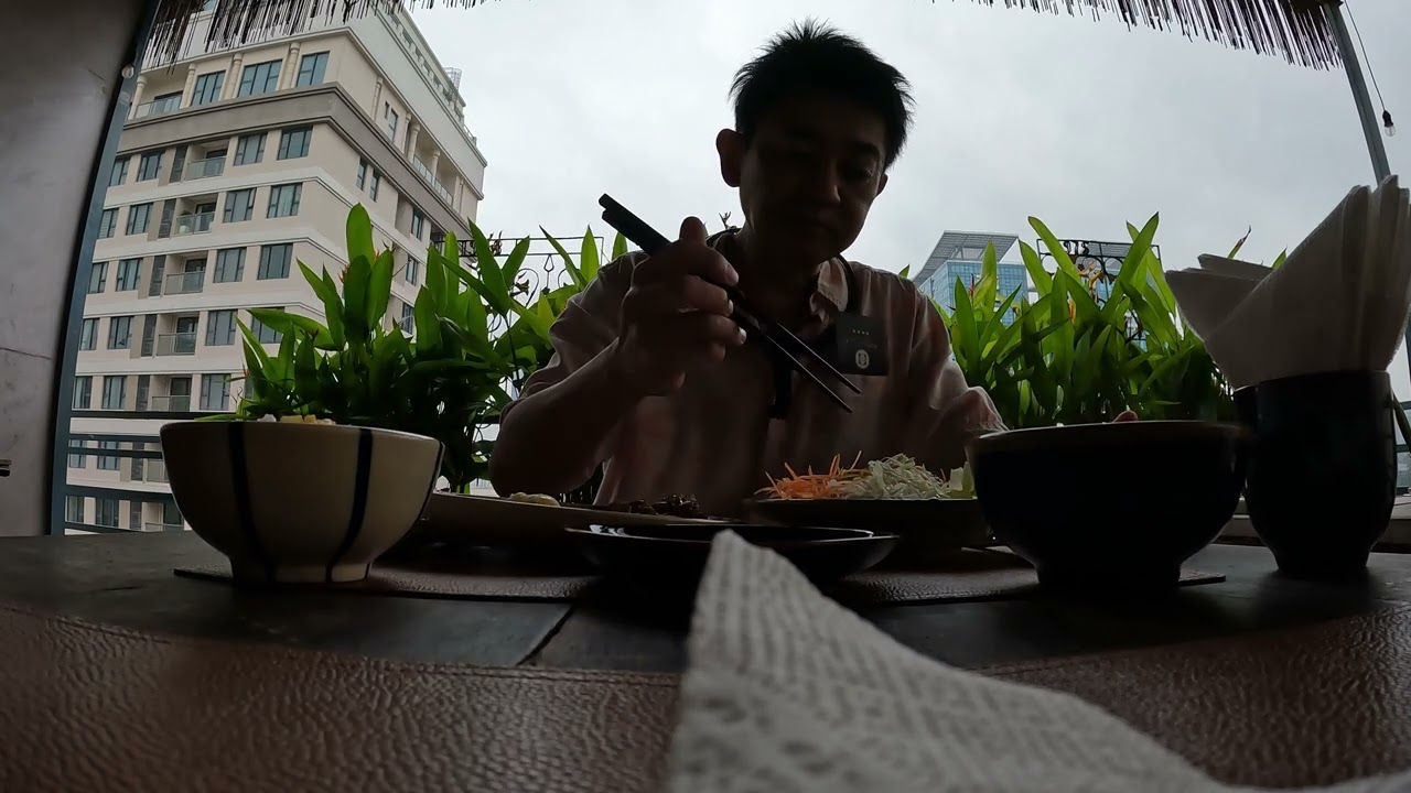 【べトナム】ホーチミンのプロスタイルホテルのビュッフェ
