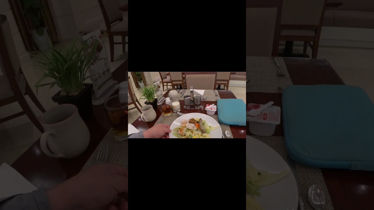 ヒルトンガーデンインハノイの朝食 20181028【アジアでぼっち飯】#Shorts #ベトナム旅行
