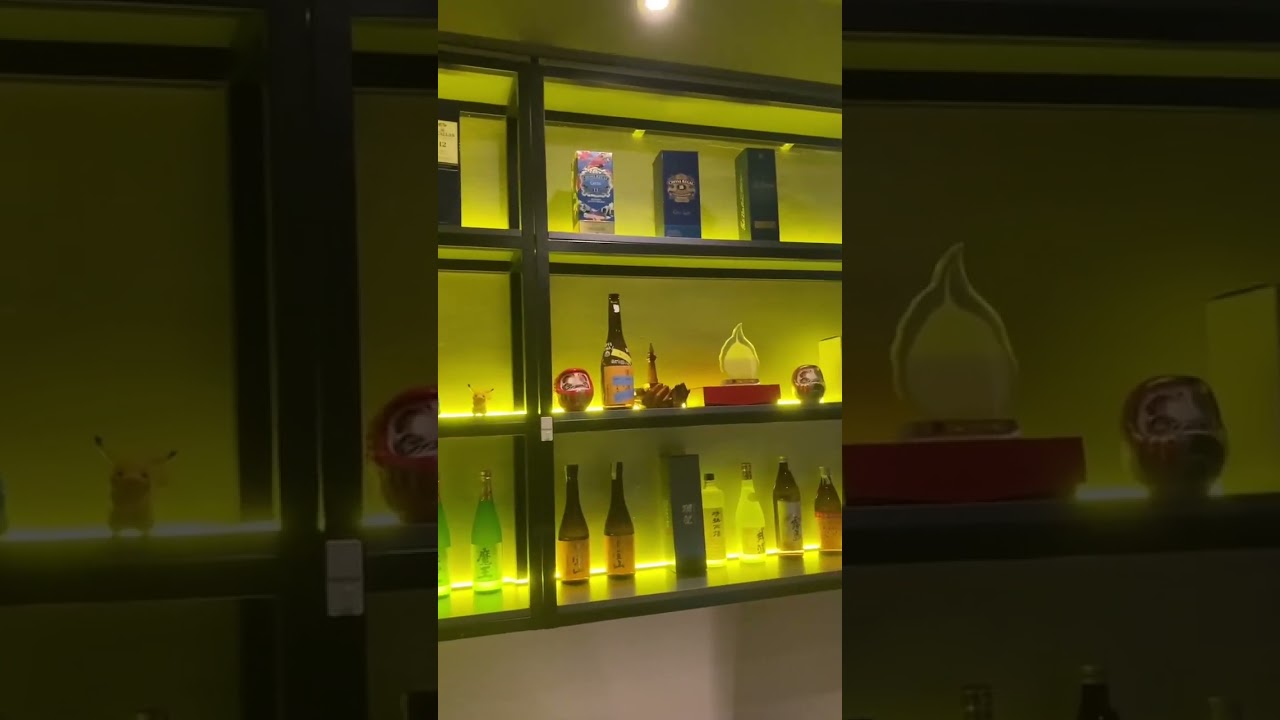 ハノイのスナック的な所に入ってみた。#bar #cafe #vlog #travel #restaurant #カフェ #night