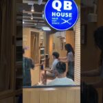 Barber shop with uniforms in Banqiao Station 看起來很專業的理髪店 板橋車站