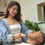 💈(ASMR) Cute Japanese Female Barber Ayumi Gave Me Haircut, Shave and Relaxing Shampoo | Viaggi 22