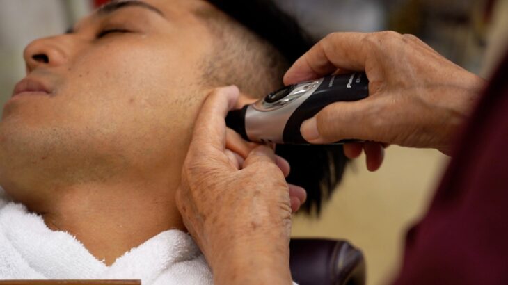 💈🇯🇵 Shaving, shampooing, and ear cleaning at long-established barber shop, “Barber Machida”