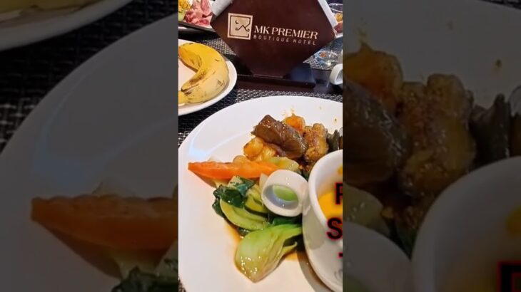 Hanoi,Vietnam #hanoi #vietnam #breakfast #fruit #youtubeshorts #food #foodie #glutenfree #travelvlog