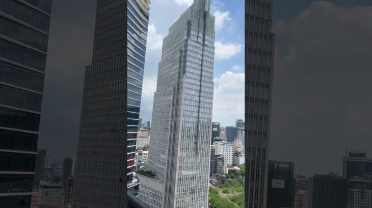 Hồ bơi ( hotel phường bến nghé q1 )