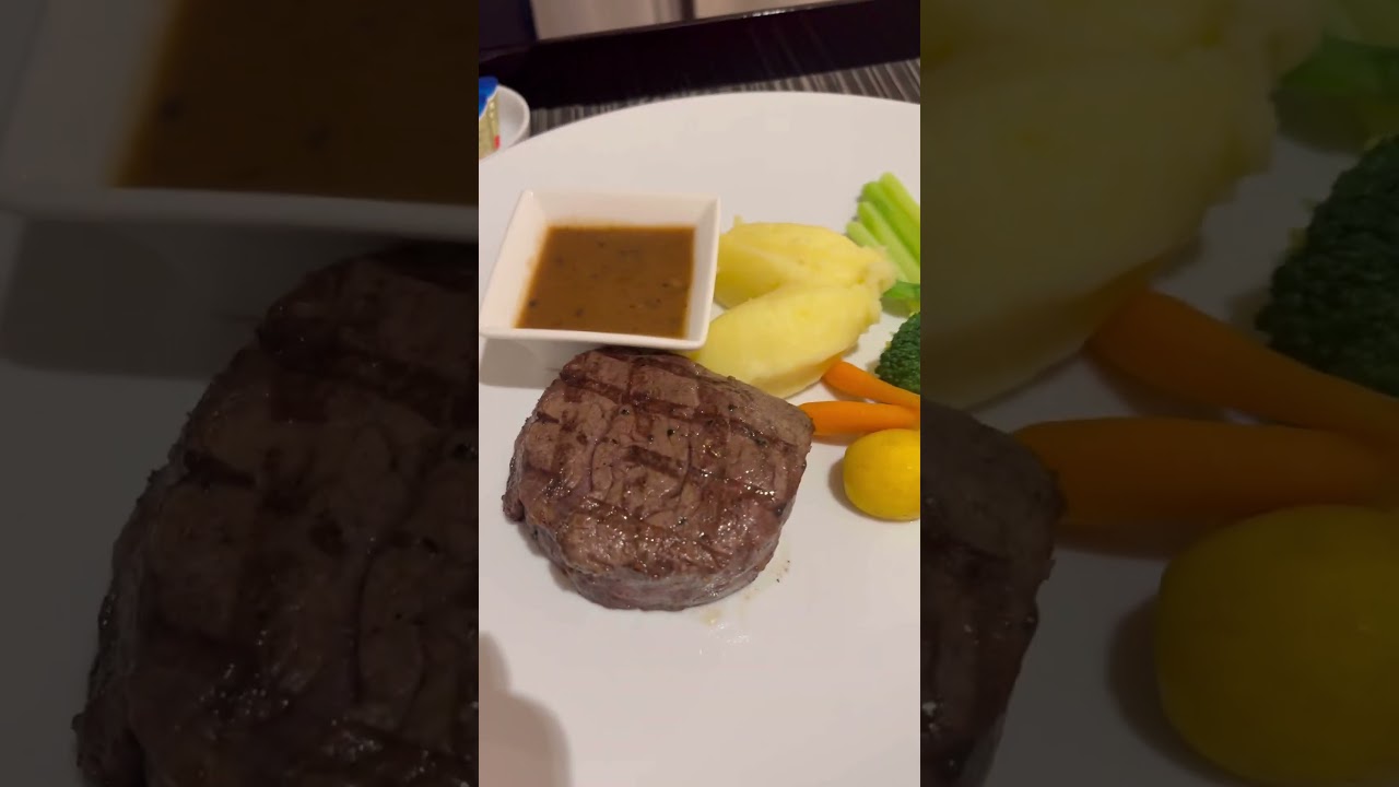 ロッテホテルハノイでステーキ🥩